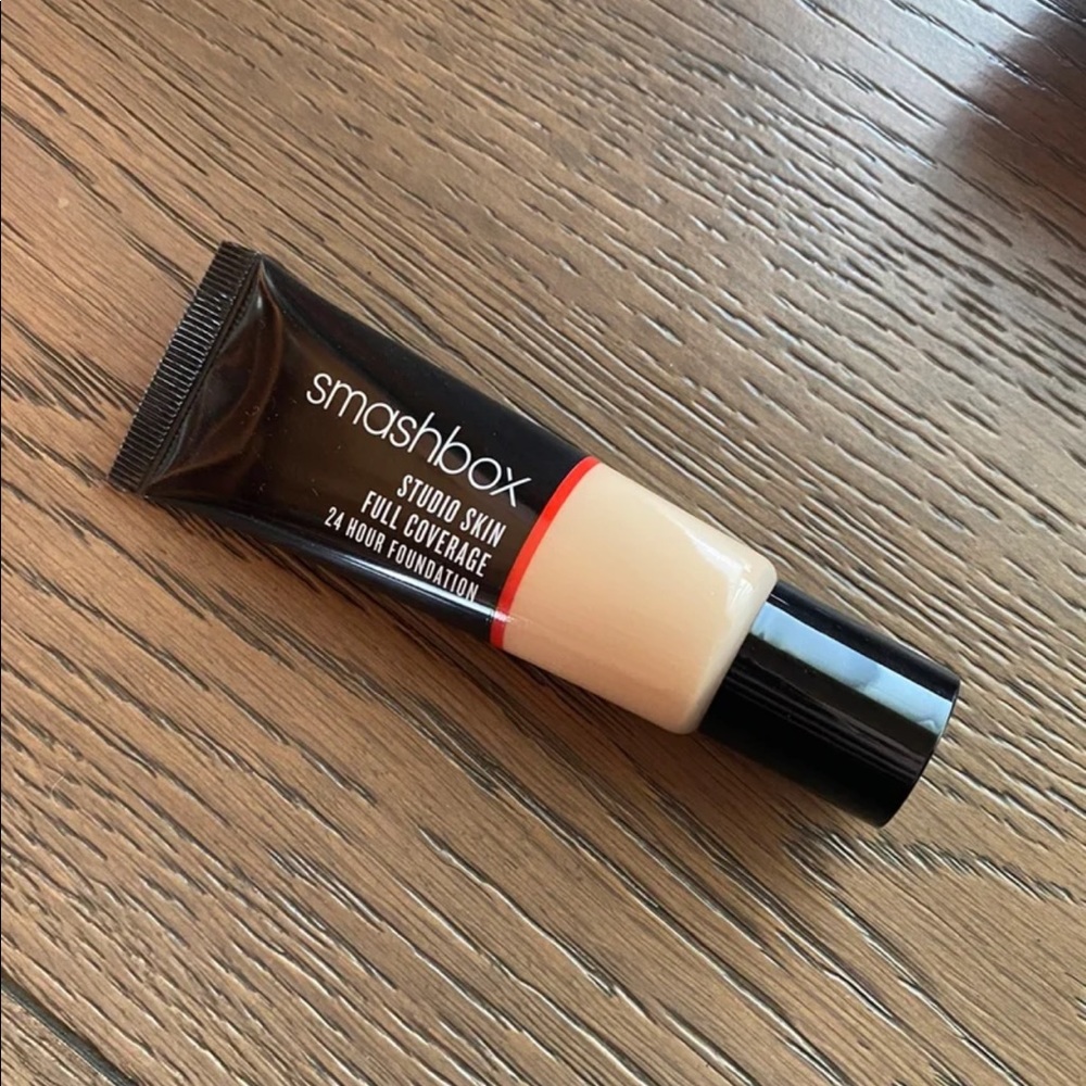 Smashbox Studio Skin Foundation